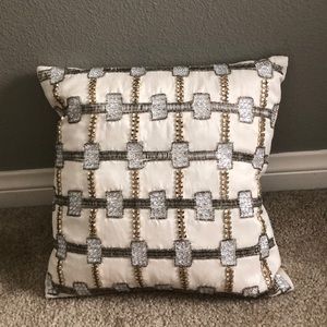 Throw pillow